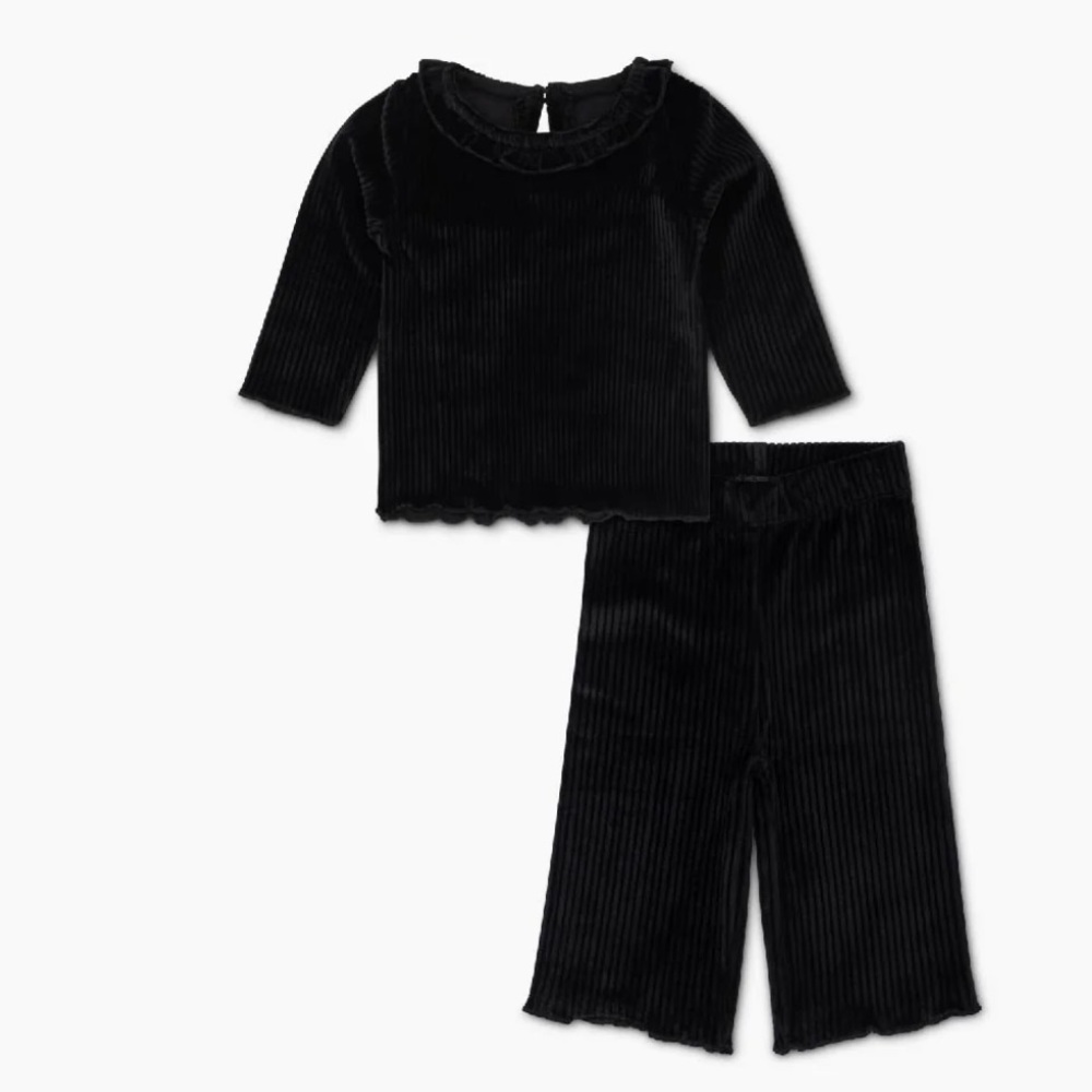Monica + Andy velour ribbed set